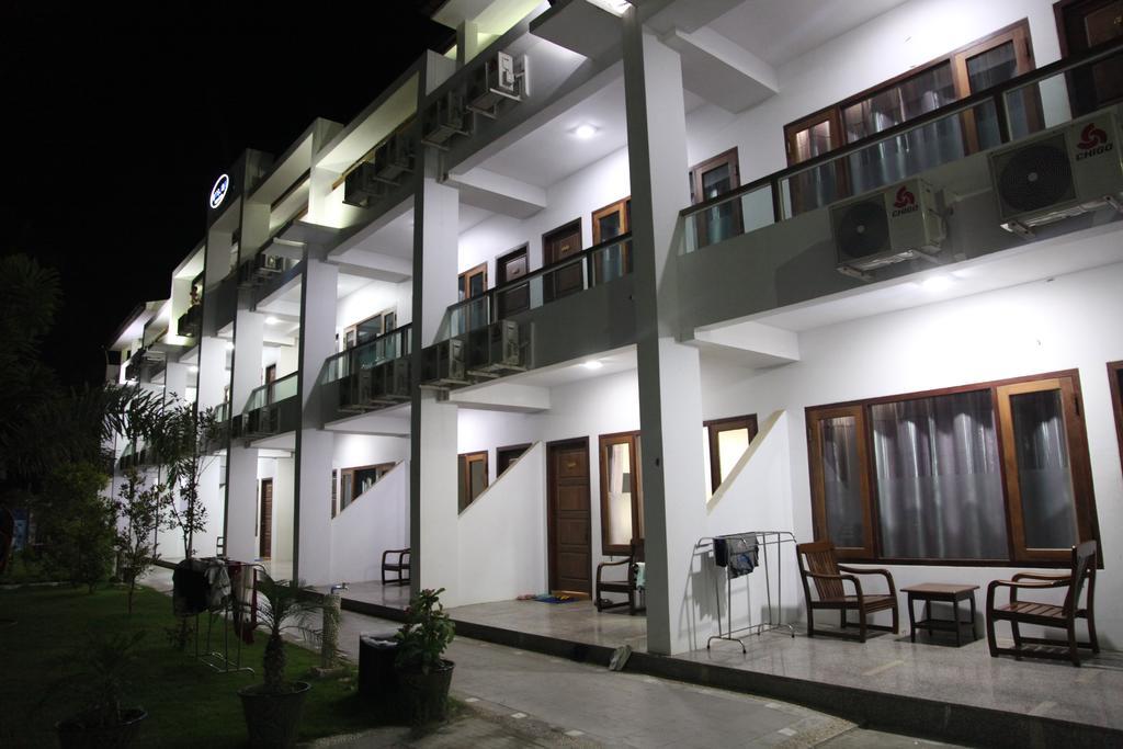 Hotel Lux Ngwesaung Luaran gambar